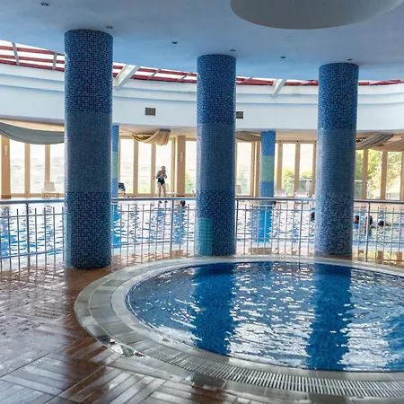 Villa Goldcity 2 Bedroom With Free Aquapark